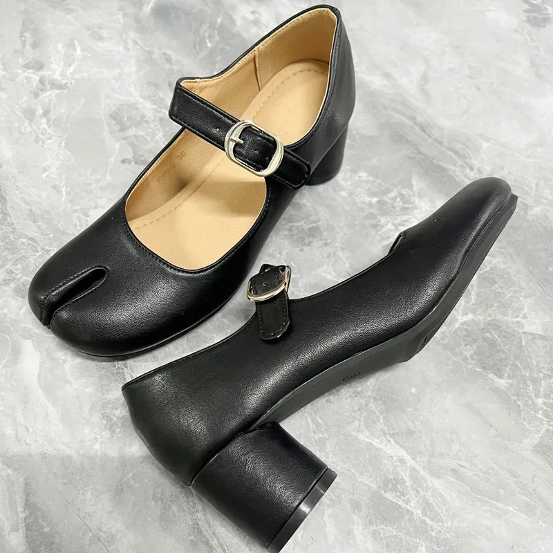 Aurelia Split Toe Shoes