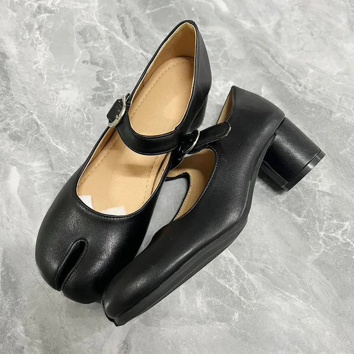 Aurelia Split Toe Shoes
